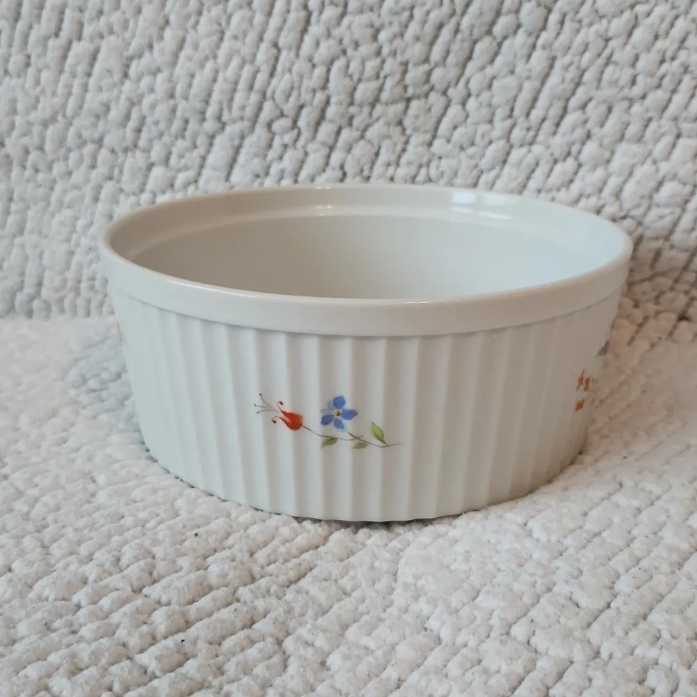 Vintage 80's Heartside Bake N Serve 1.5 qt. Souffle Porcelain floral baking dish